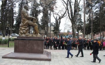 Qazaxda xalq yazıçısının doğum günü qeyd olunub