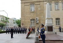 Prezident Azərbaycan Xalq Cümhuriyyətinin şərəfinə ucaldılmış abidəni ziyarət edib