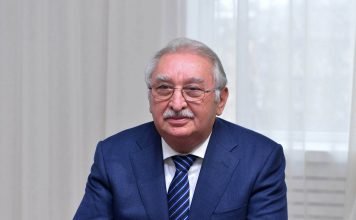 Professor Əhməd Vəliyevi 75 illik yubileyi münasibətilə təbrik edirik