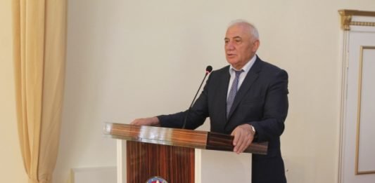 Dədə Ədalət Gənclər mərkəzində “Könül dastanı” kitabı ilə anıldı