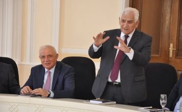 Bu gün Xalq şairi, xalqın şairi Nəriman Həsənzadənın 90 illik yubileyidir